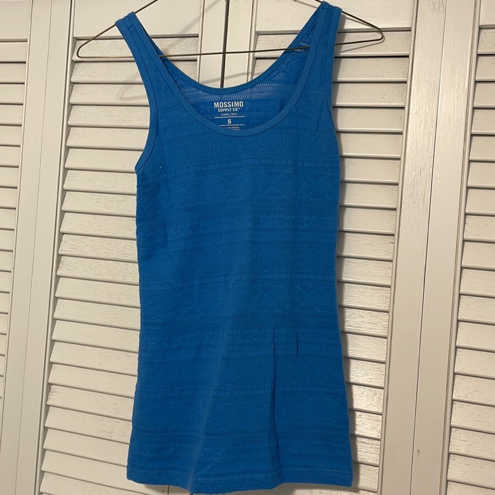 Lace Pattern Tank - Picture 3 of 4